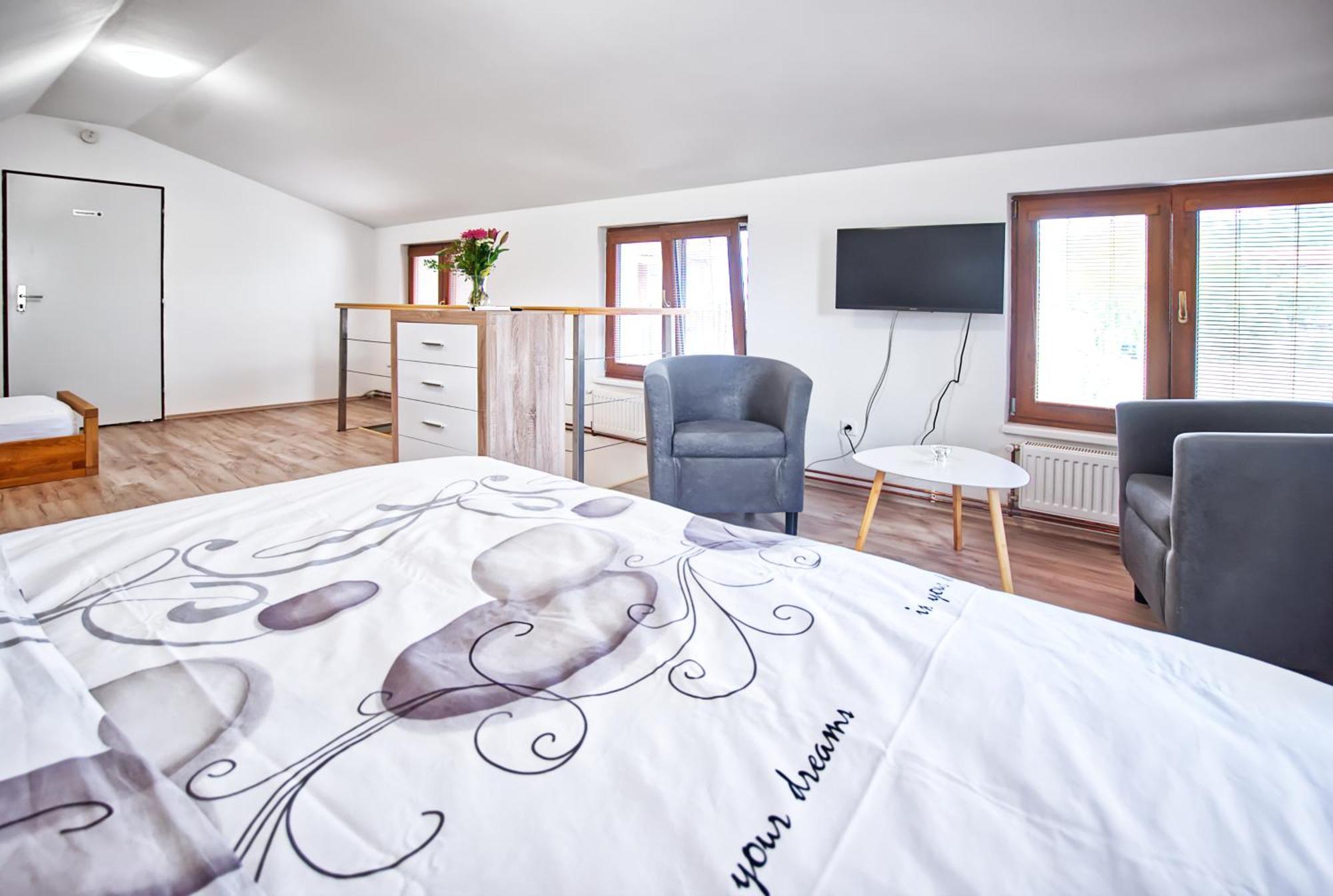 Nice Accommodation In Mikulov Luaran gambar