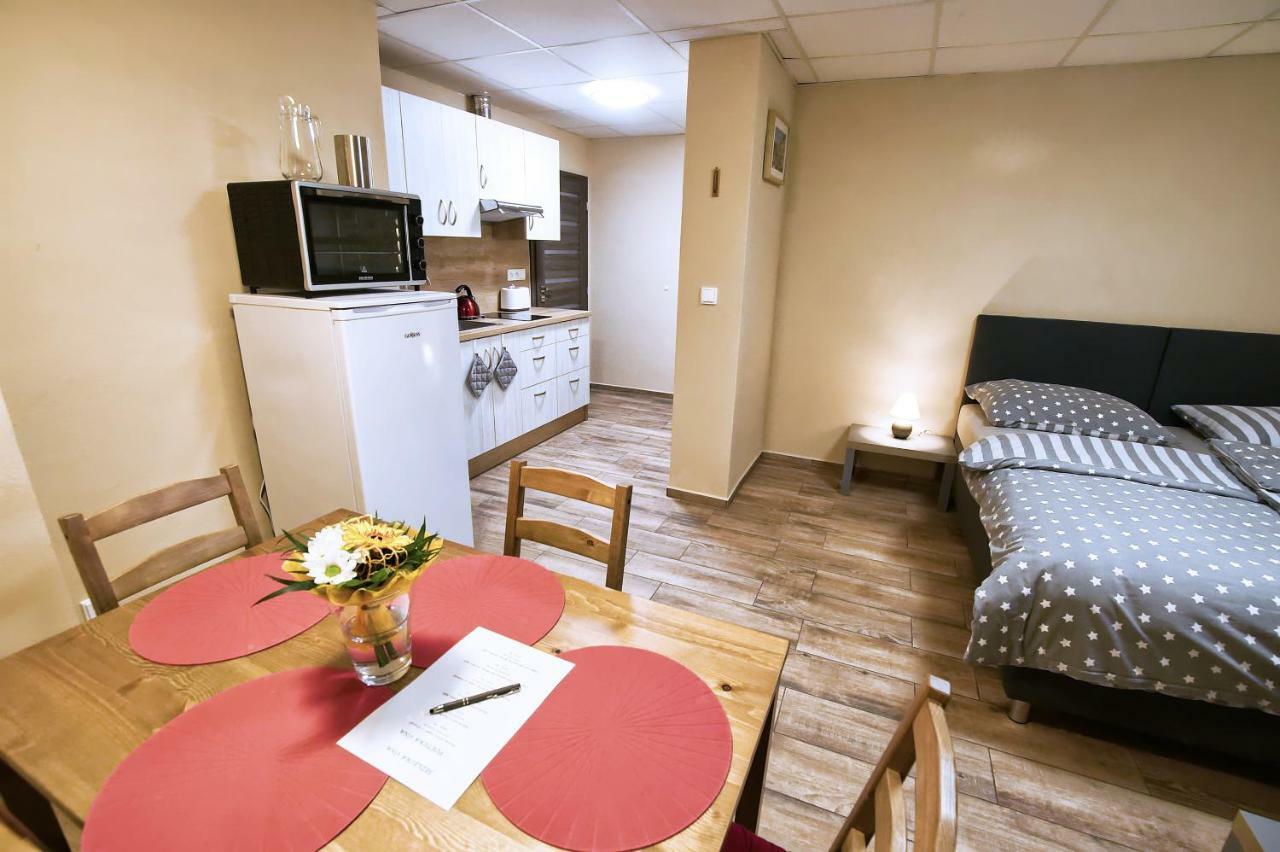 Nice Accommodation In Mikulov Luaran gambar