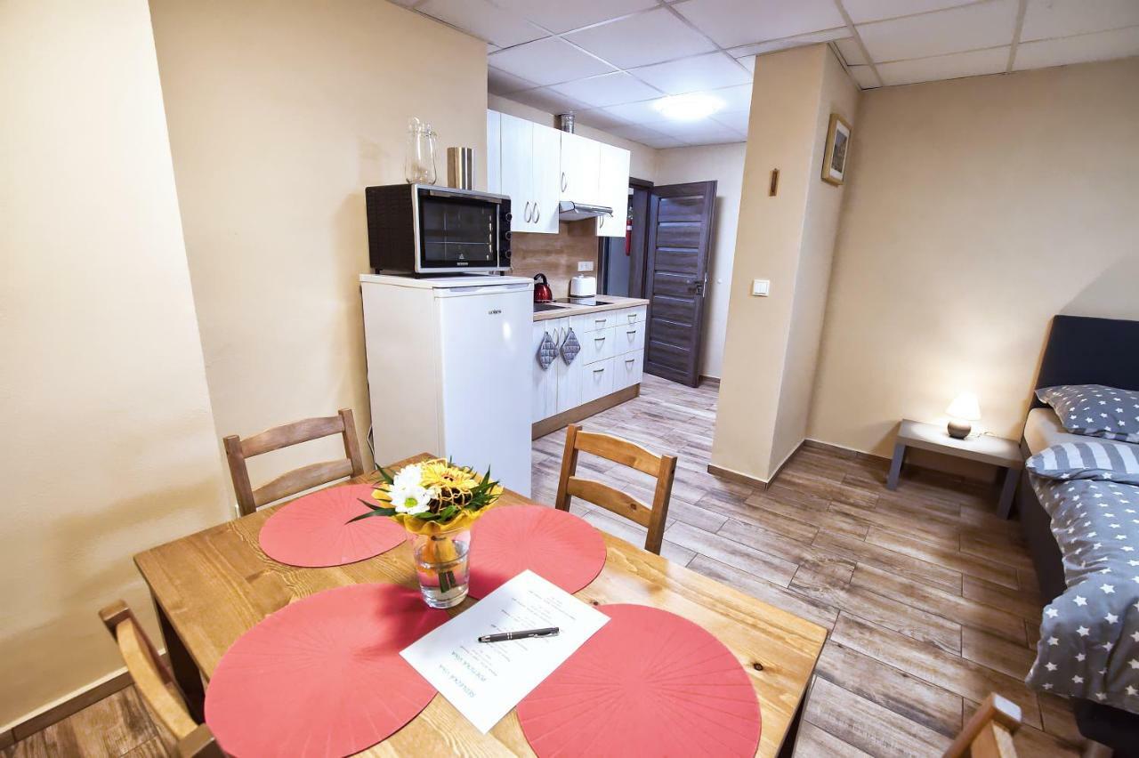 Nice Accommodation In Mikulov Luaran gambar